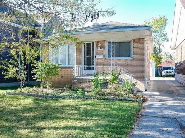 1647 Benjamin Ave, Windsor, ON N8X 4N7