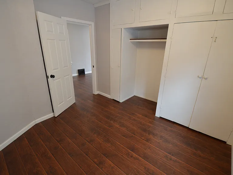 332 Sheldon St — Photo 18