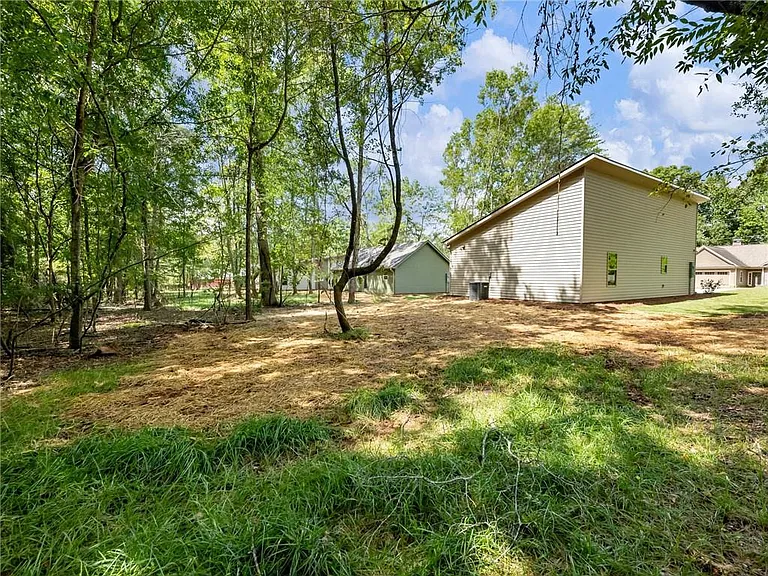 8083 Beachwood Dr — Photo 34