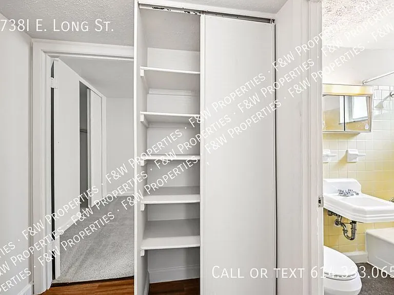 1738I E Long St — Photo 42