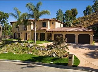 1528 Sugar Loaf Dr, La Canada Flintridge, CA 91011