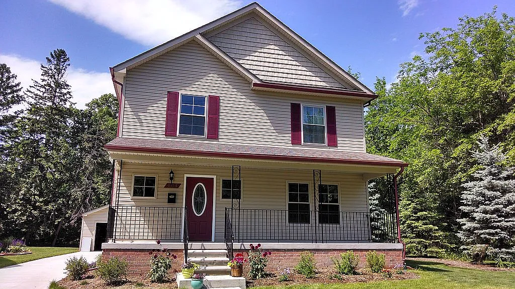 604 Fielding St photo 1