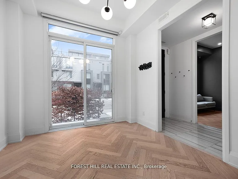 18 Greenbriar Rd #3 — Photo 16