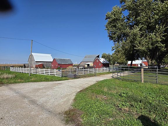 2nd image of 2477 350th St