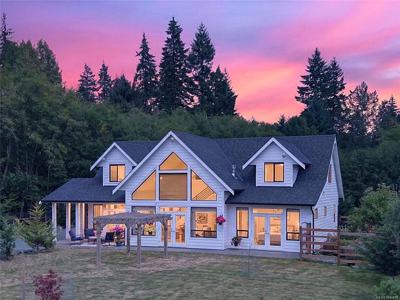 4th image of 8740 Oyster River Way