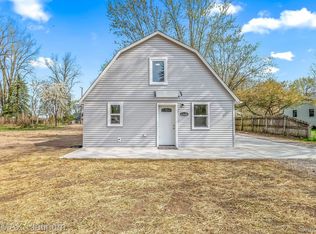 43680 Burtrig Rd, Belleville, MI 48111