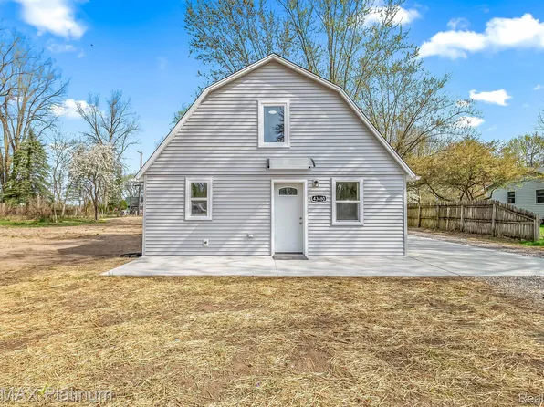 43680 Burtrig Rd, Belleville, MI 48111