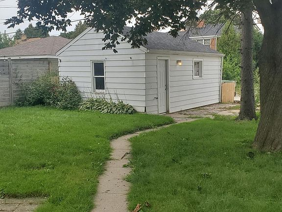 Garage/Backyard