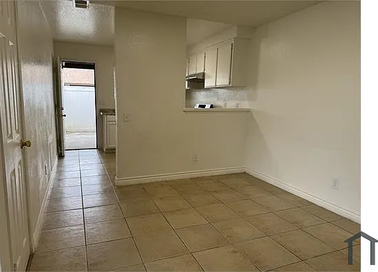 1144 Tribune St #A — Photo 5