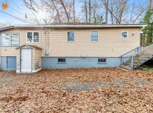 18 Poplar Ter, North Reading, MA 01864