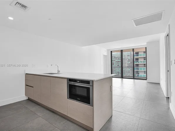 1300 S Miami Ave #2811, Miami, FL 33128