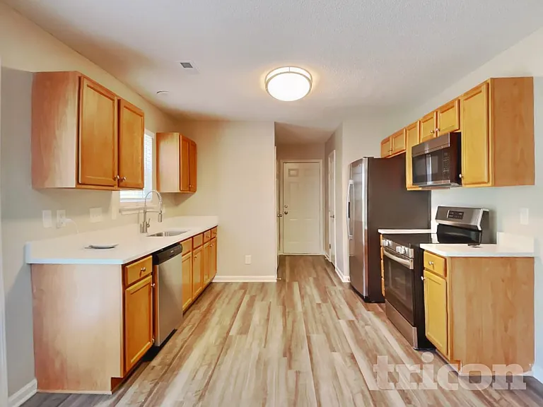 1709 Fern Hill Dr — Photo 6