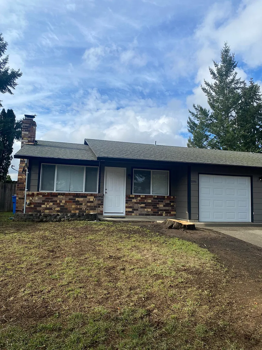 1106 NE Keyes Rd photo 1