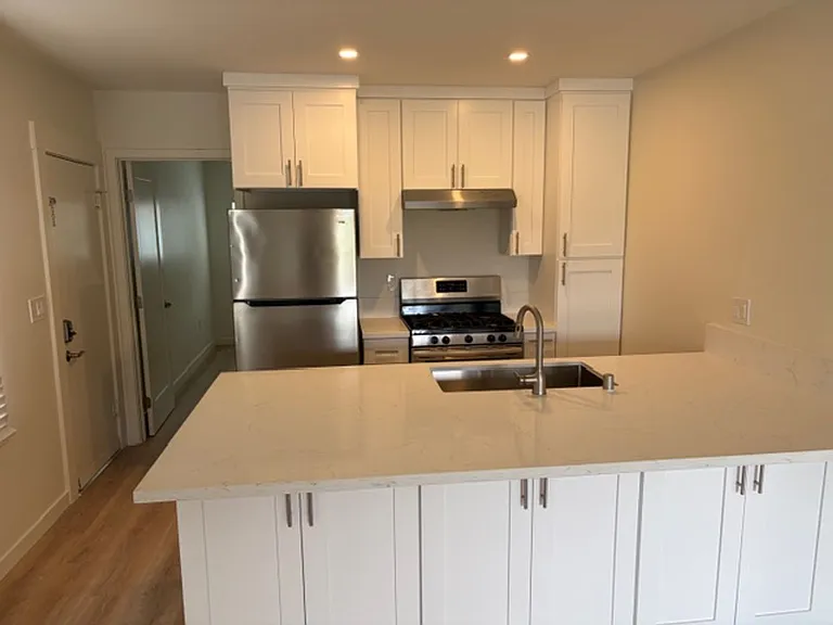 Walnut Properties — Photo 15