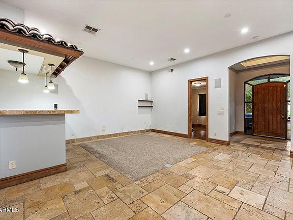 5th image of 1629 W WILLETTA Street
