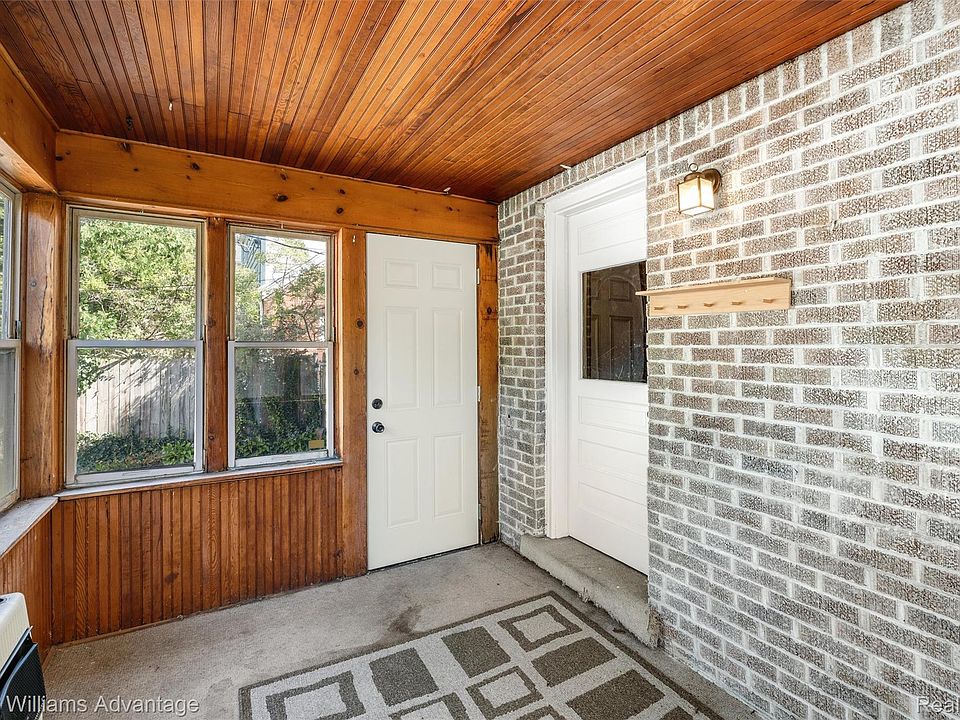 410 Catalpa Dr, photo 23