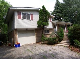 1292 Appleby Cir, Mundelein, IL 60060