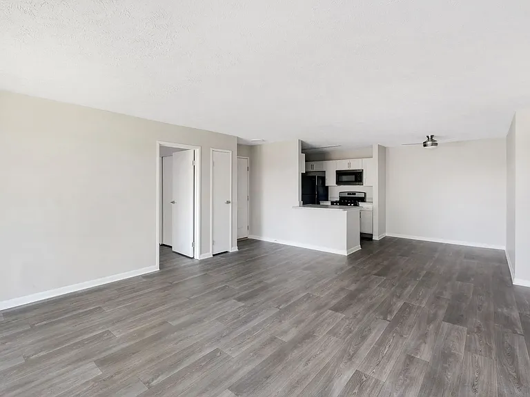 Cherry Tree Village Apartments — Photo 286