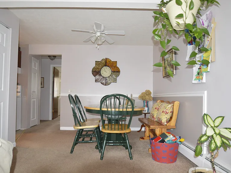 Dining Area_10072020