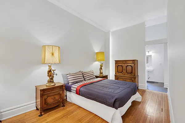 Sold by Compass | media 5