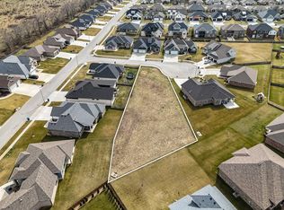 937 E Powers Ct, Nixa, MO 65714