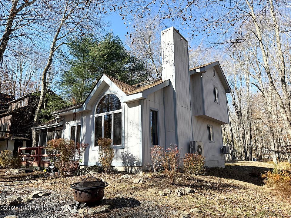 1st image of 135 Sitka Dr