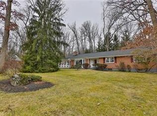 3725 Laurel Ln, Center Valley, PA 18034