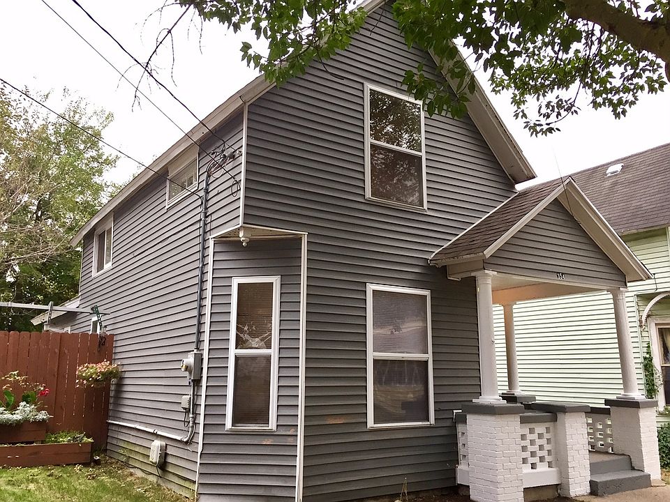 1st image of 354 Hogadone Ave SW
