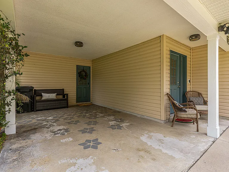6353 NW 52nd Ave — Photo 3