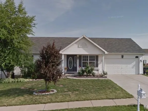 813 Wenstone Park Dr, Wentzville, MO 63385