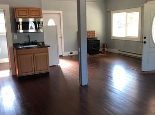 917 Ten Rod Rd #1F, North Kingstown, RI 02852