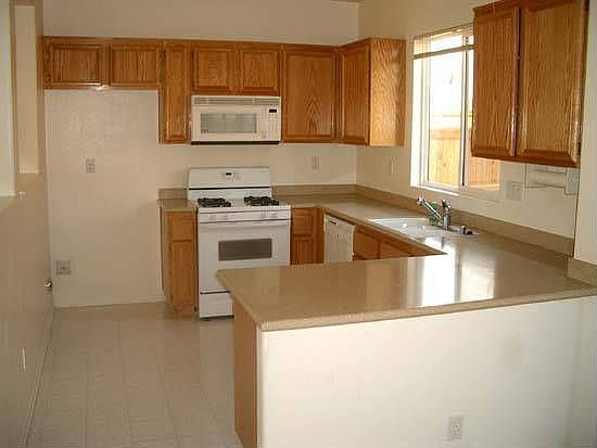 4th image of 13316 Sourwood Ave