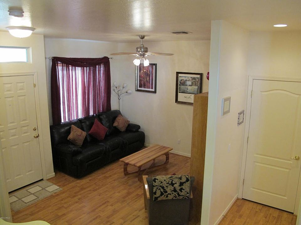 2nd image of 121 N Warren St