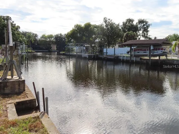 5818 Portsmouth Dr, Tampa, FL 33615
