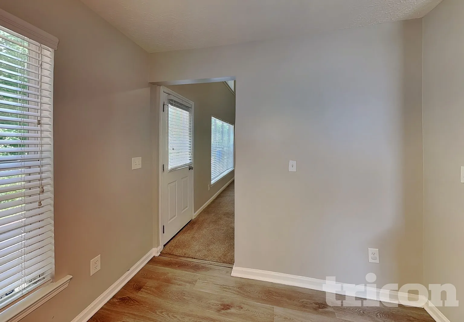 9598 Lakeview Circle Union City GA — Photo 4
