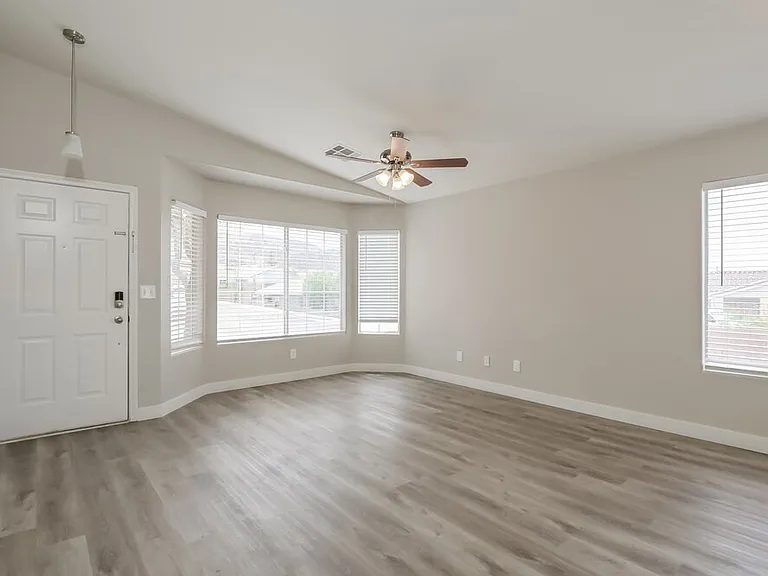 456 Palegold St — Photo 4