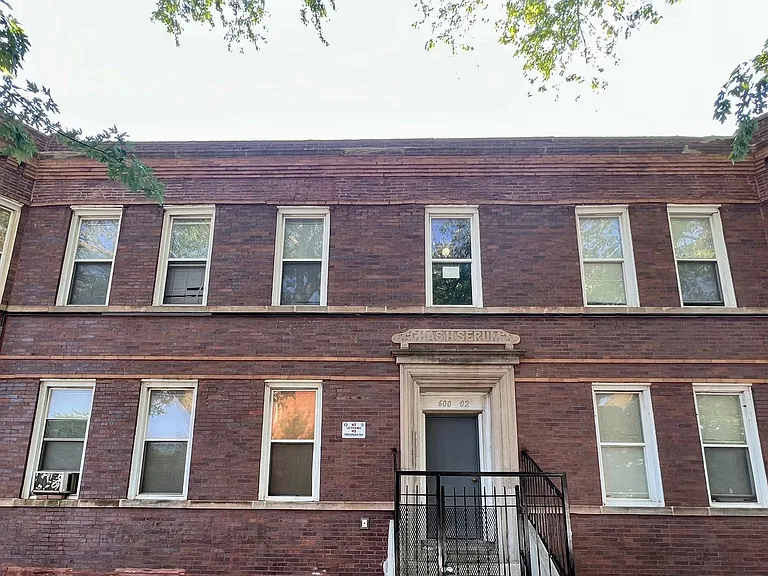 3338 W Ohio St — Photo 10