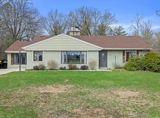 344 W Oakwood Rd, Oak Creek, WI 53154