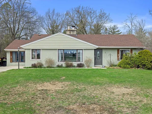 344 West Oakwood ROAD, Oak Creek, WI 53154