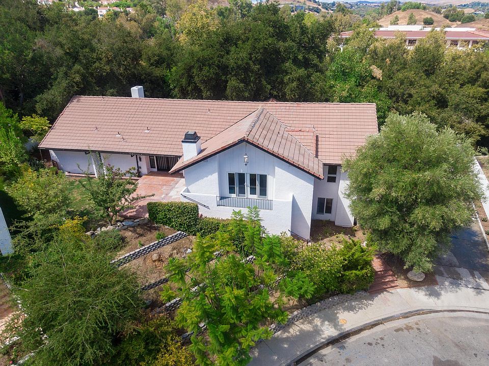 1st image of 23730 Park Madrid