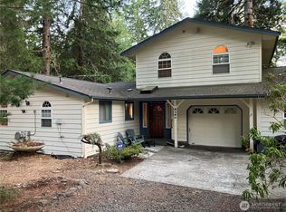490 N Duckabush Dr W, Hoodsport, WA 98548
