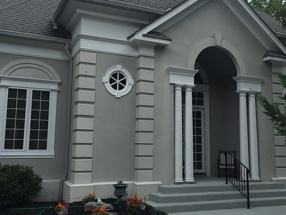 1st image of 544 Stafford Ave NW