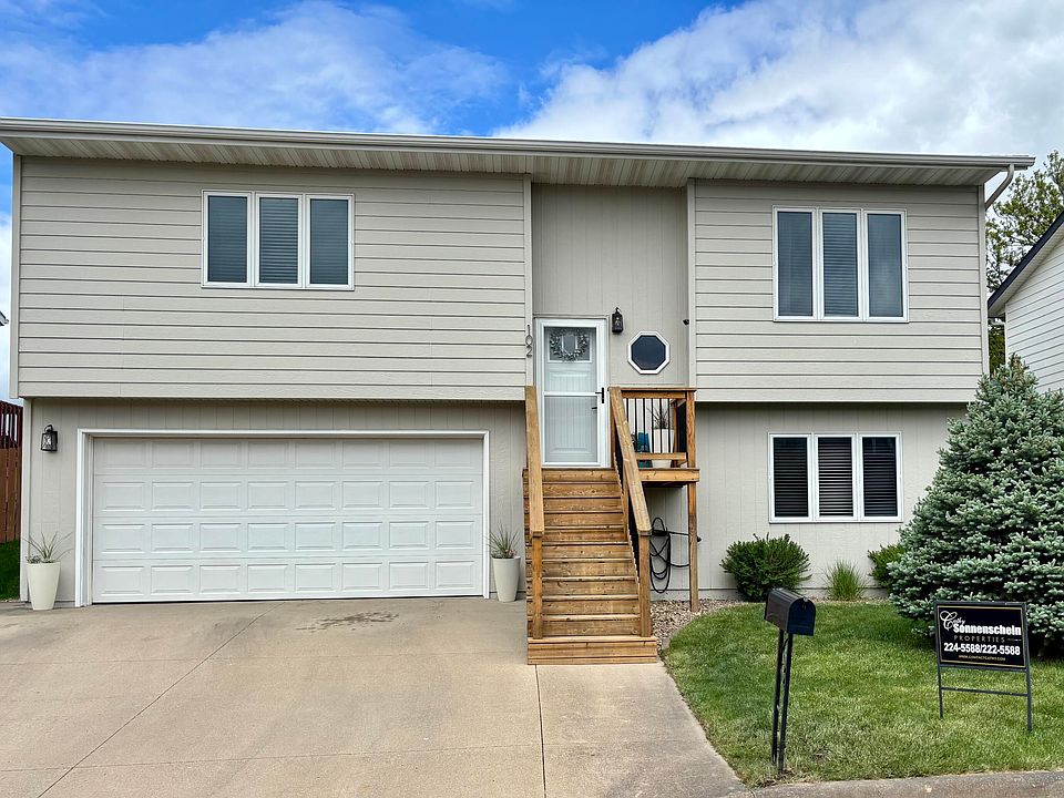 1st image of 102 Village Dr