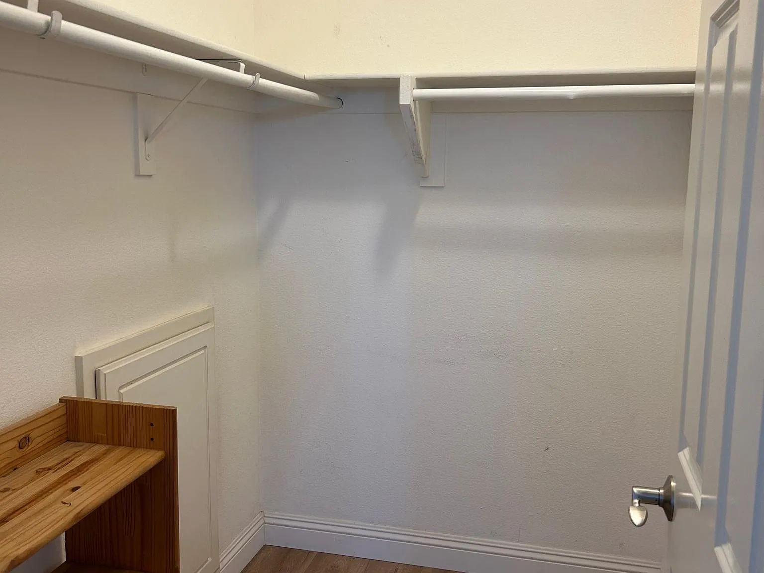 1 bed, 280 sqft, $1,100 — Photo 3