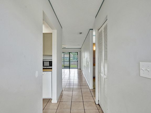 4th image of 617 Banks Road #617