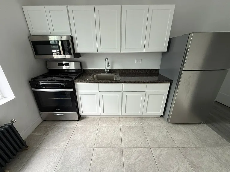 71 Lexington Ave #12E — Photo 2