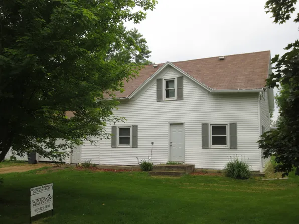 231 E St N, Woodstock, MN 56186