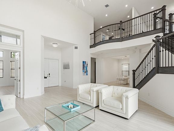 5th image of 9801 Rennes Lane