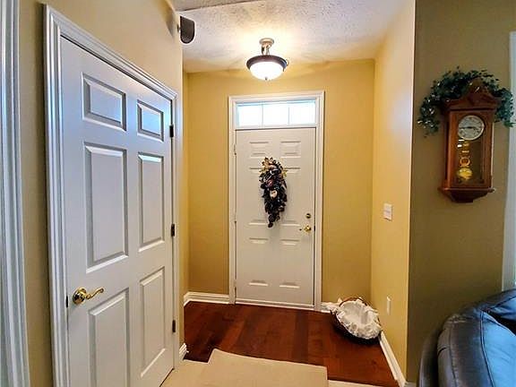 4th image of 6893 Park Square Dr Unit C