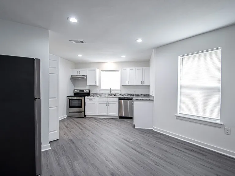 21 Towne Park Court — Photo 4